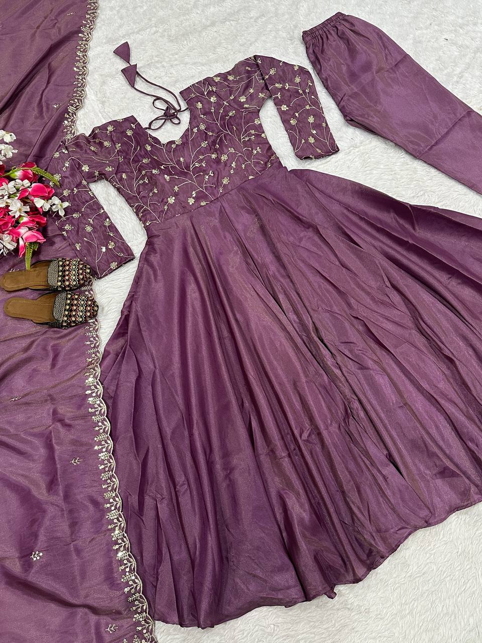 Ethereal Lavender Flared Anarkali Suit Set Featuring Delicate Floral Bodice Embroidery and a Scalloped Dupatta